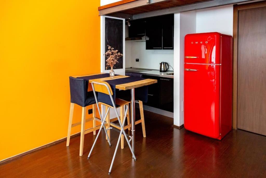 Appartamento 2 Min Da Porta Genova - Elegante Bilocale Milano Esterno foto